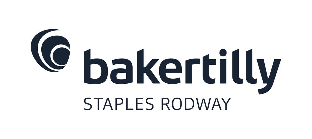 Classic American cars at Americarna event in New Zealand, showcasing vintage automotive culture.