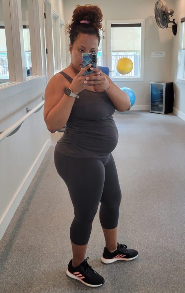 Weight retention and swelling a few weeks post partum