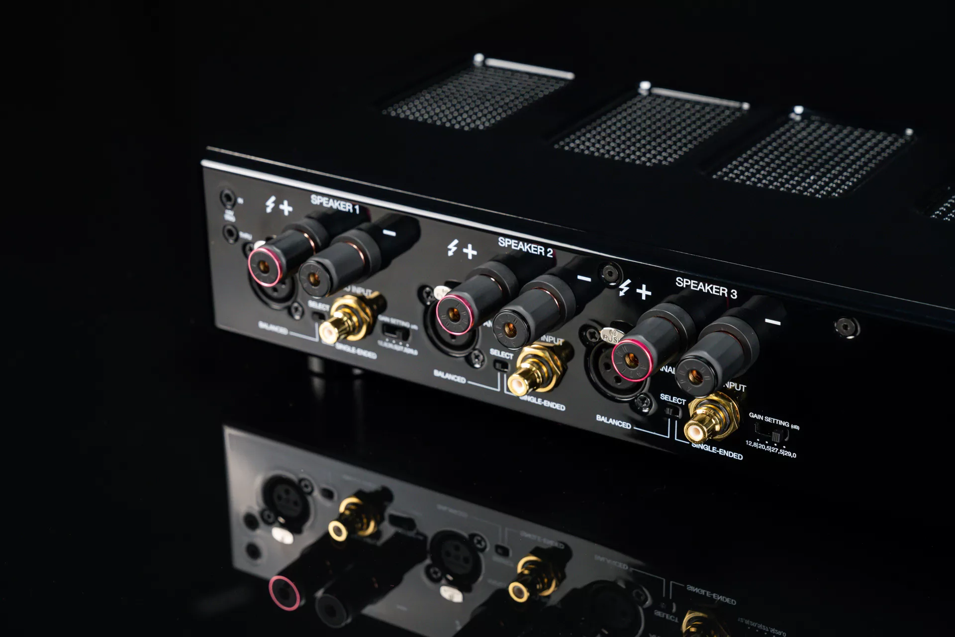 Purifi 1ET7040SA Multichannel Amplifier (3-5 Channel) - Image 4