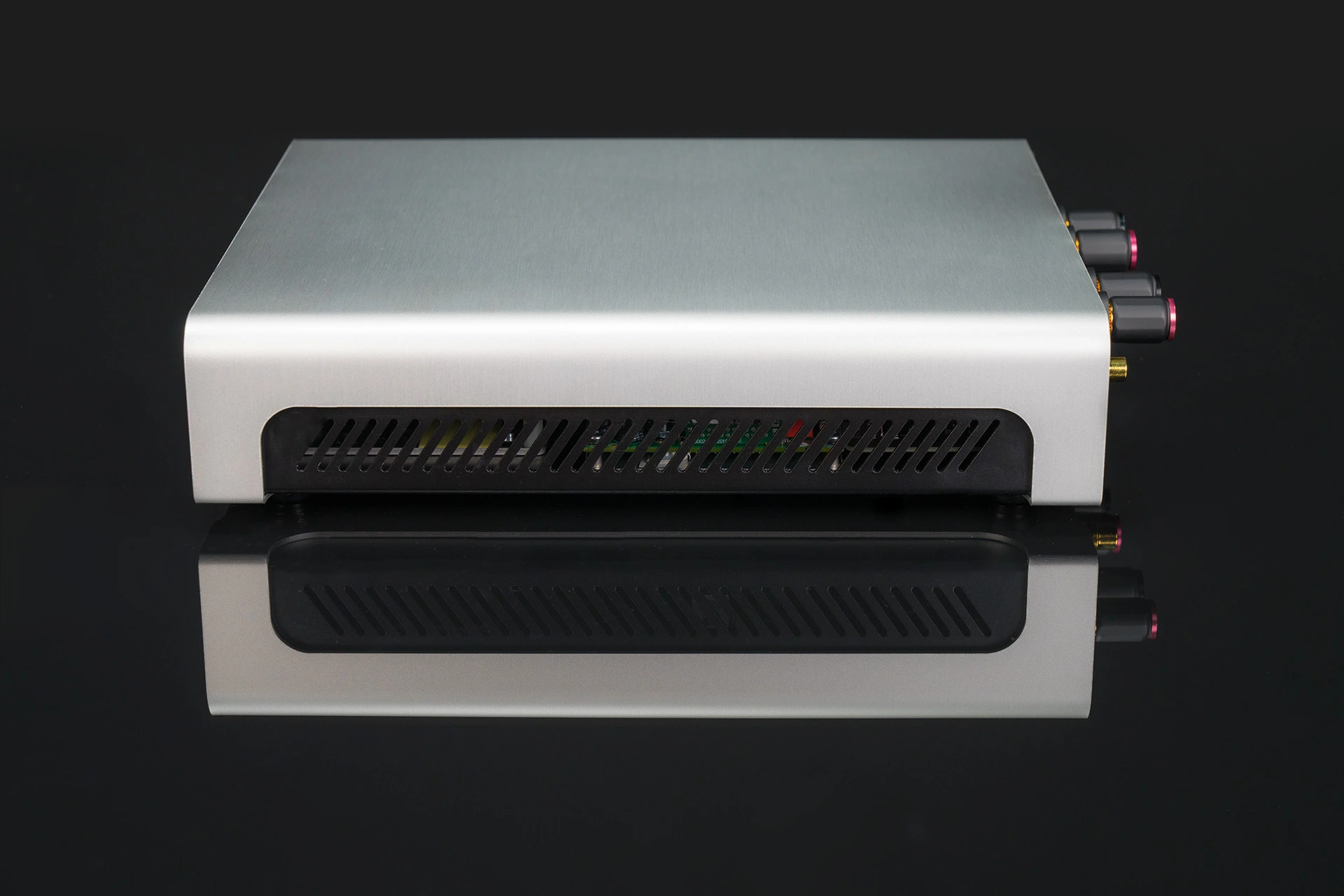 Hypex Nilai 500 ST Stereo Amplifier - Image 4