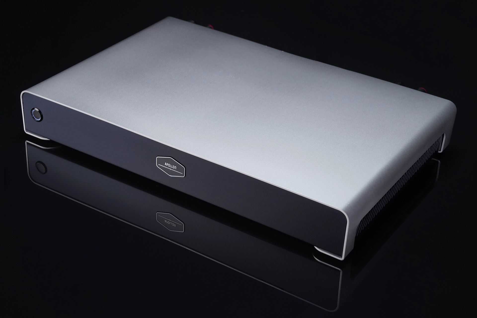 Hypex Nilai 500 Dual Mono Amplifier Apollon Audio Silver Color Front Side view