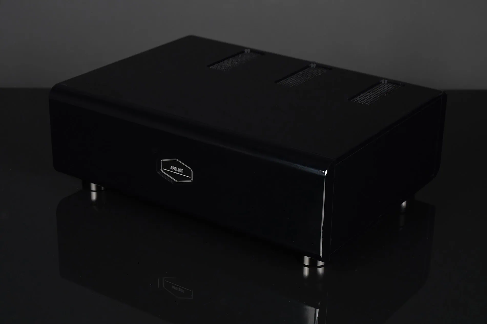 Apollon-PET1203-Purifi-1ET9040BA-LCR-Amplifier-Front-View