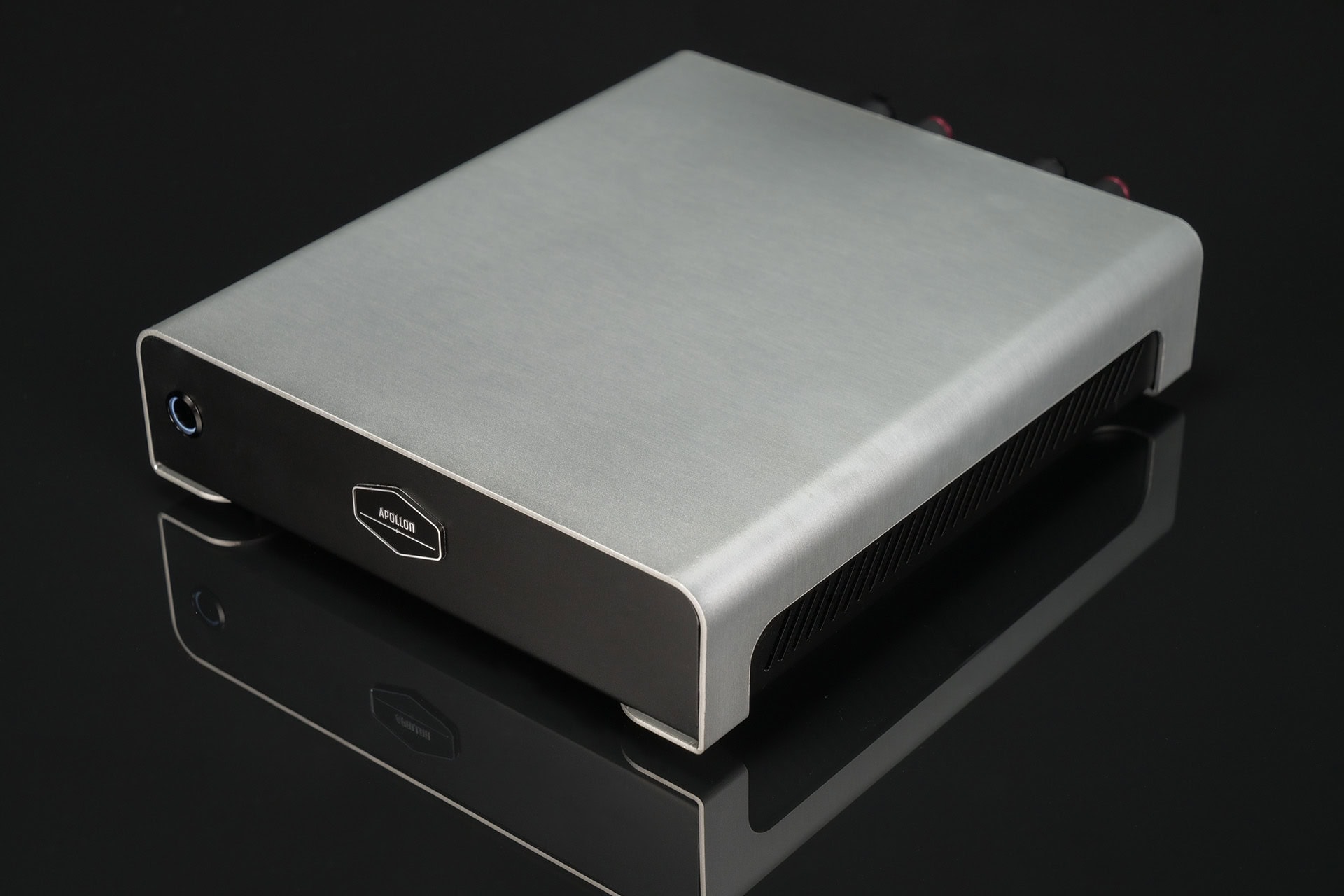 Apollon Purifi 1ET9040BA Monoblock Amplifier Front Isometric