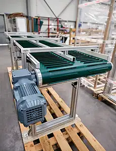 Photo d'un convoyeur TB100 avec un séparateur central