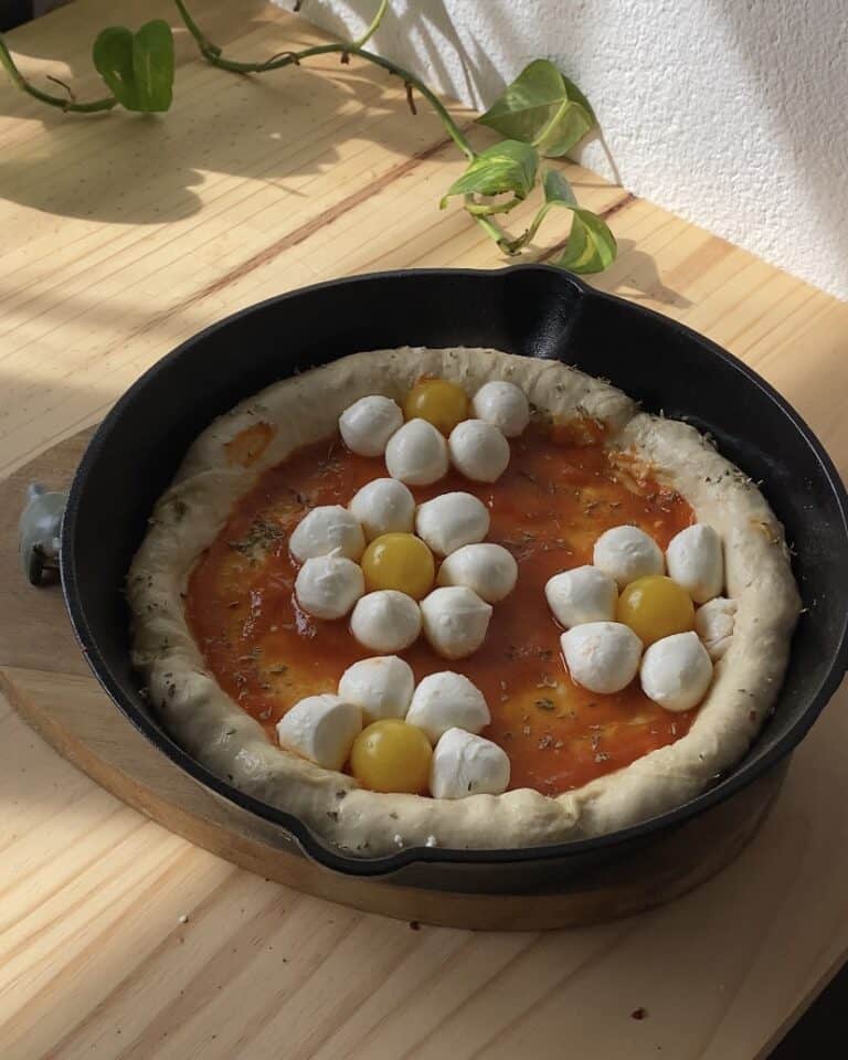 Easy viral daisy Pinterest mozzarella pizza recipe