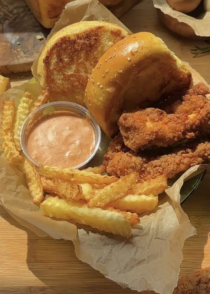Copycat Raising Cane’s Chicken Tenders Combo – Just Like the Original!