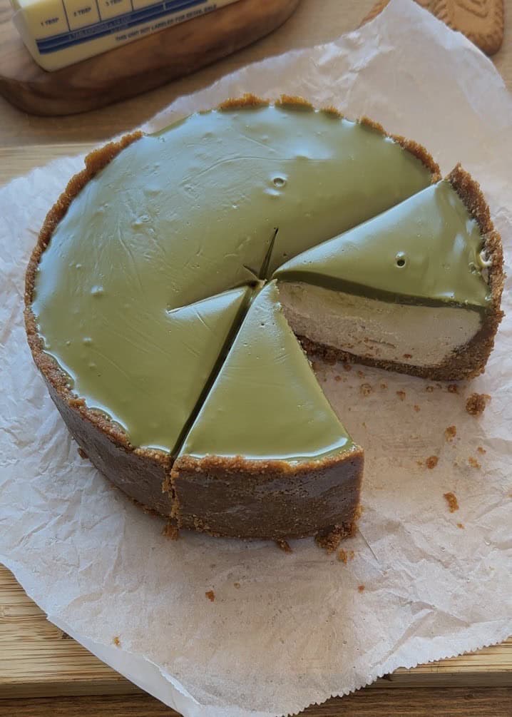 No Bake Pistachio Biscoff Cheesecake