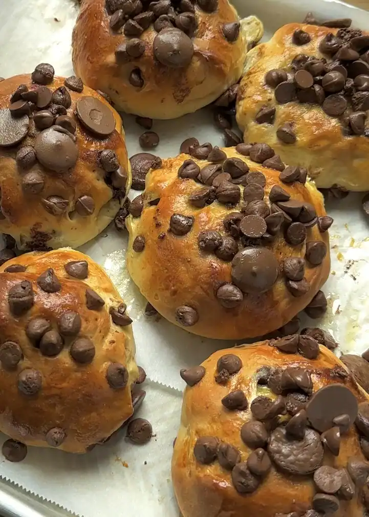 Nutella Stuffed Baked Donuts