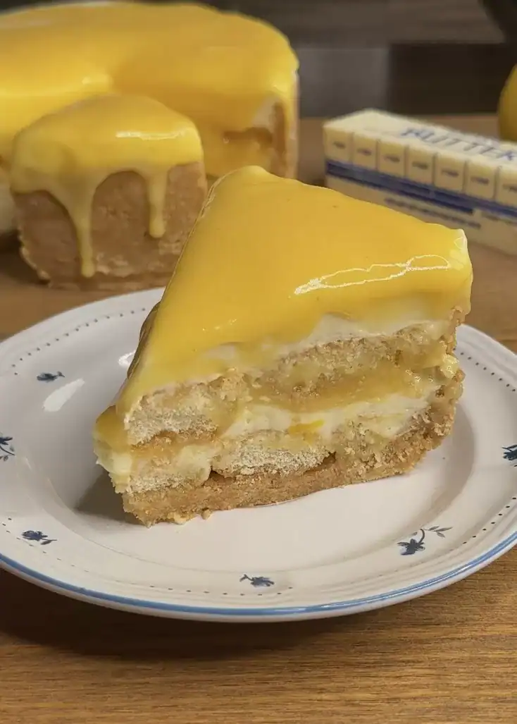 Lemon Tiramisu Cake