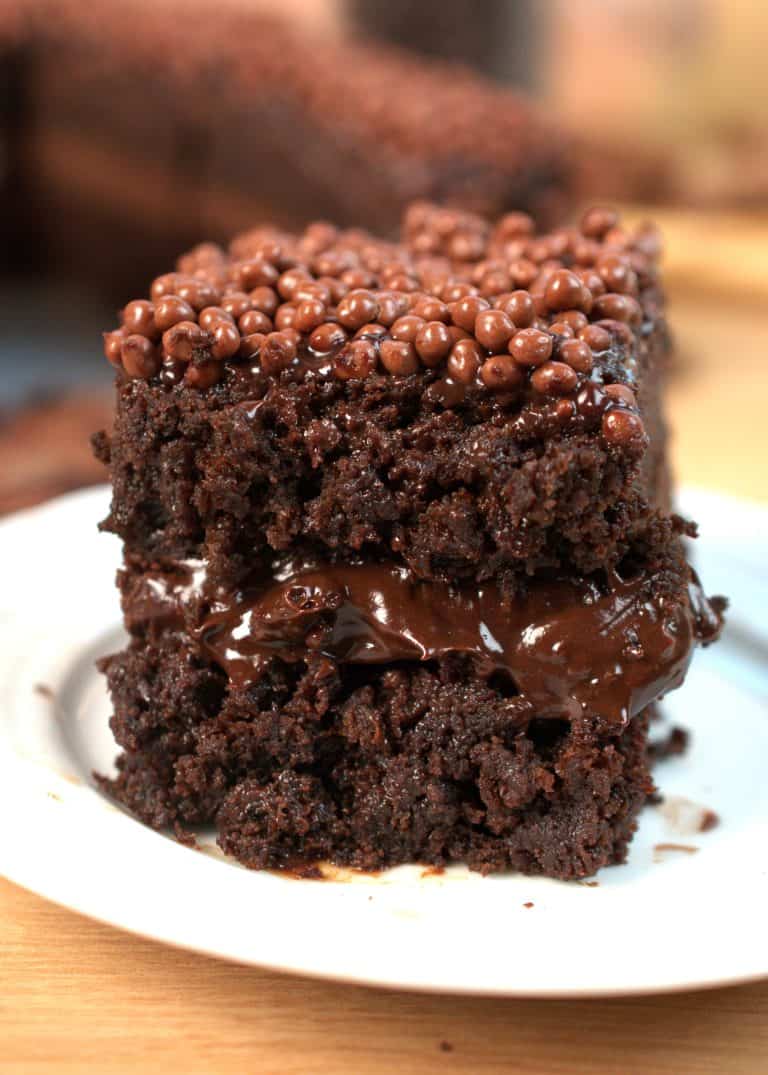 Chocolate crunch cake