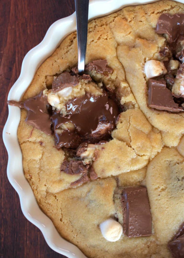 Scoopable Nutella S’mores Stuffed Cookie pie