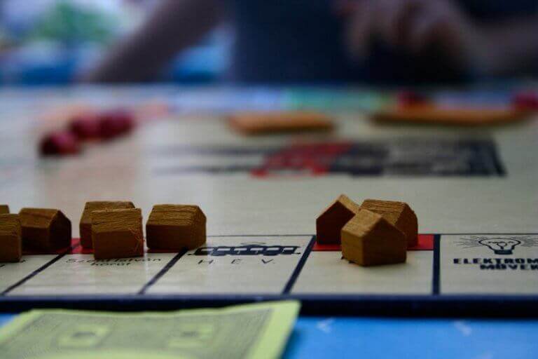 CAPITALY A KISFIAMMAL