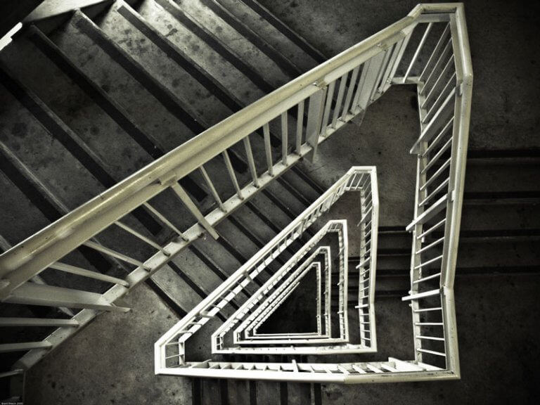 CSAK A TÖRTÉNELMI HŰSÉG MIATT