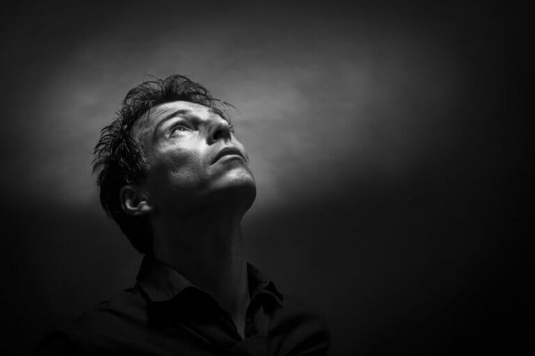 AMI KÉSIK, NEM MÚLIK