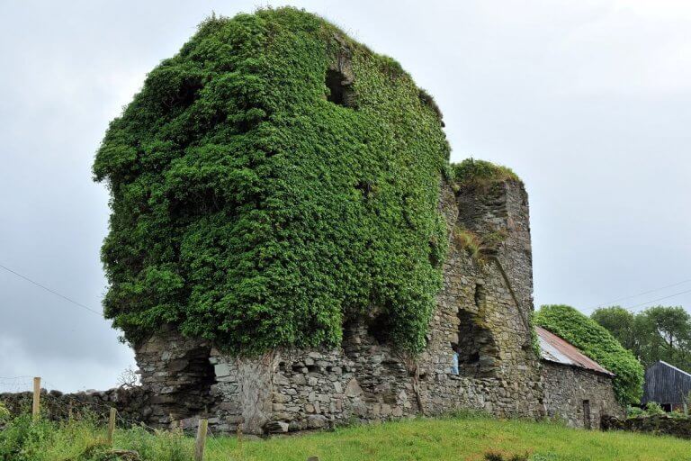 KÖZÉPFÖLDE VÉDELMÉBEN
