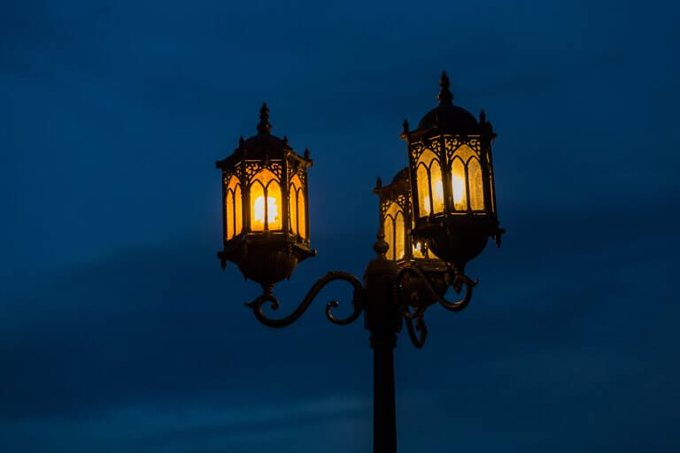 SZABÓ LŐRINC VERSÉRŐL