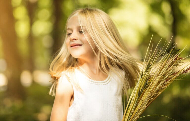 A JÁRDASZÉLEN ÜCSÖRÖGVE