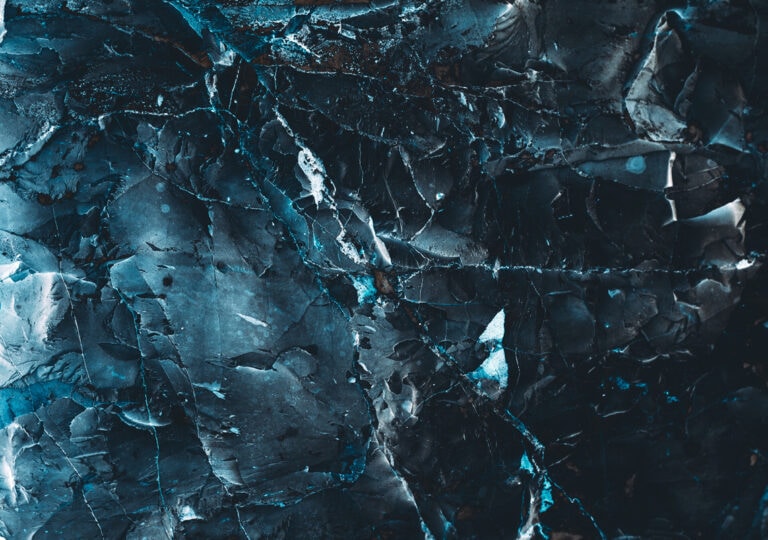 MILYEN MÁSNAK LENNI?