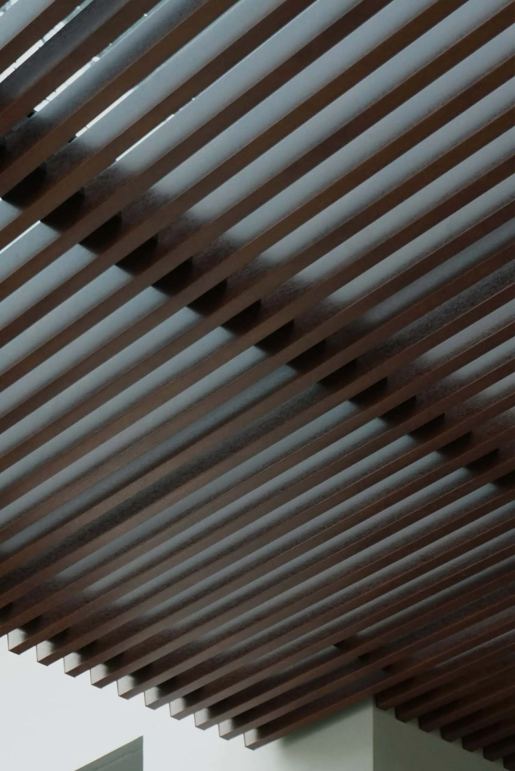 ระแนงเหล็กลายไม้ ขนาด 20x50x4000mm. สีวอลนัท (Walnut) - Image 3