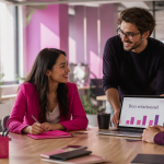 Groupe de jeunes professionnels illustrant le bon relationnel