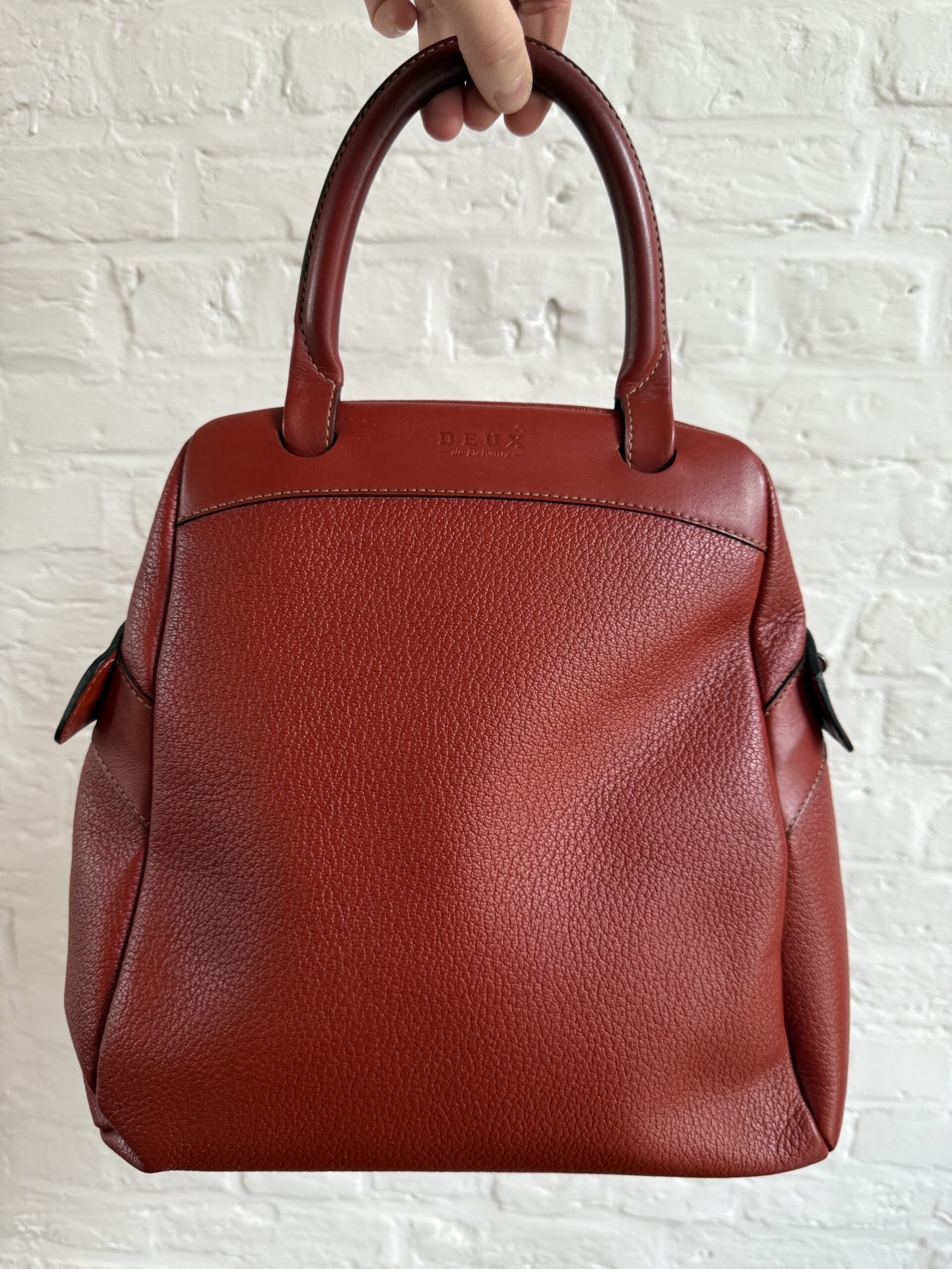 Deux Ligne Le Trente Frégate in Brique