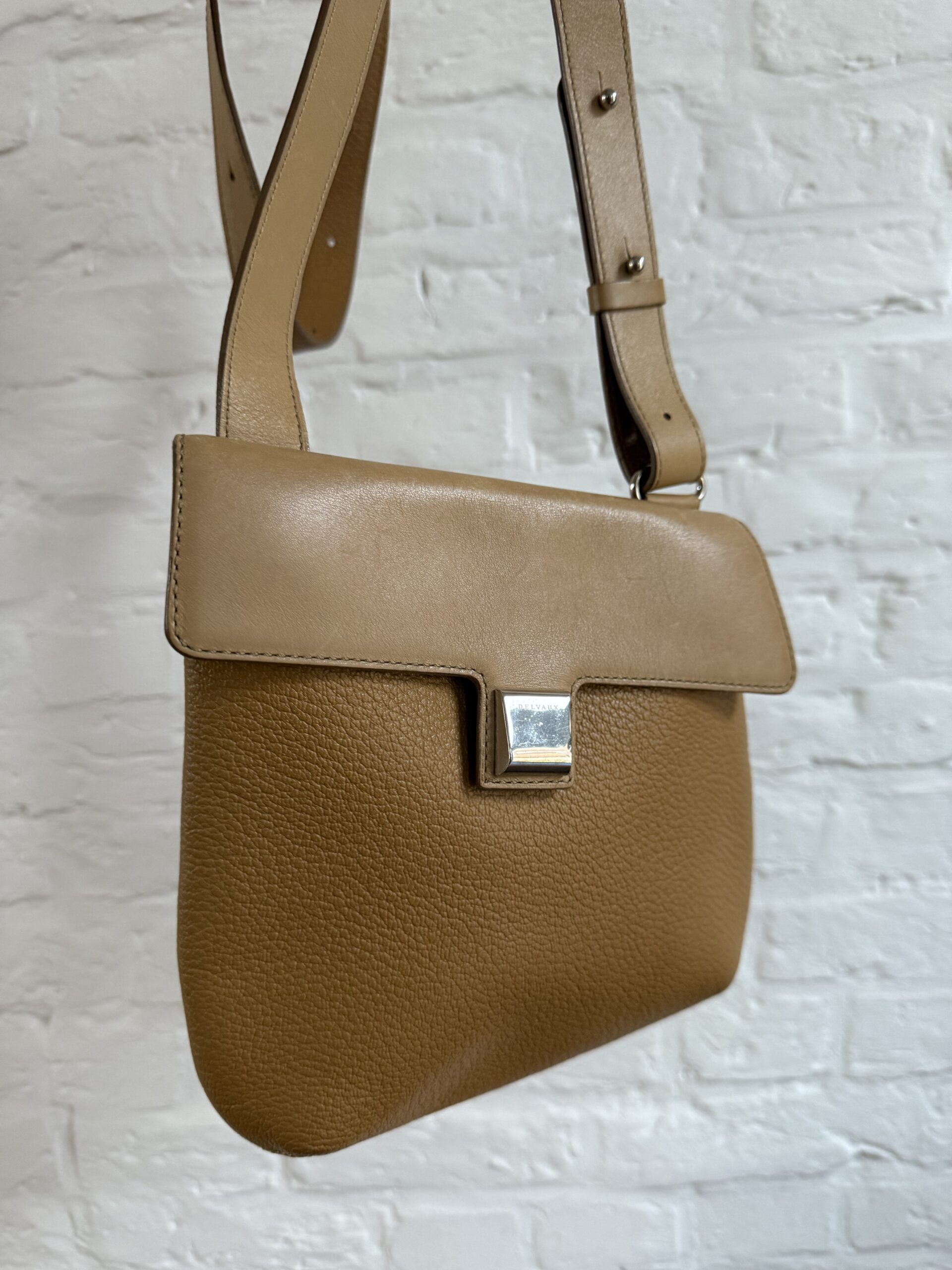 Deux Crossbody