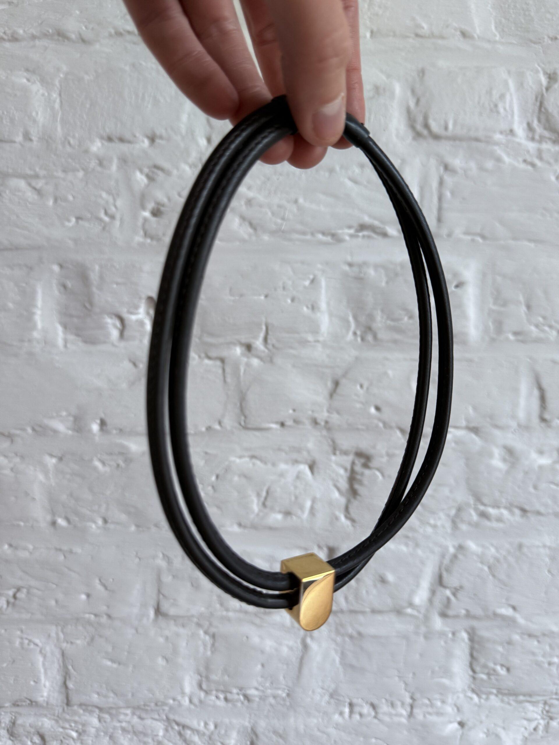 Lederen choker Delvaux