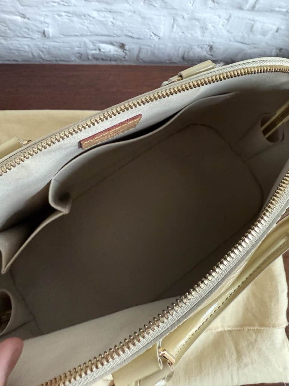 Louis Vuitton Alma + Charme - Afbeelding 7