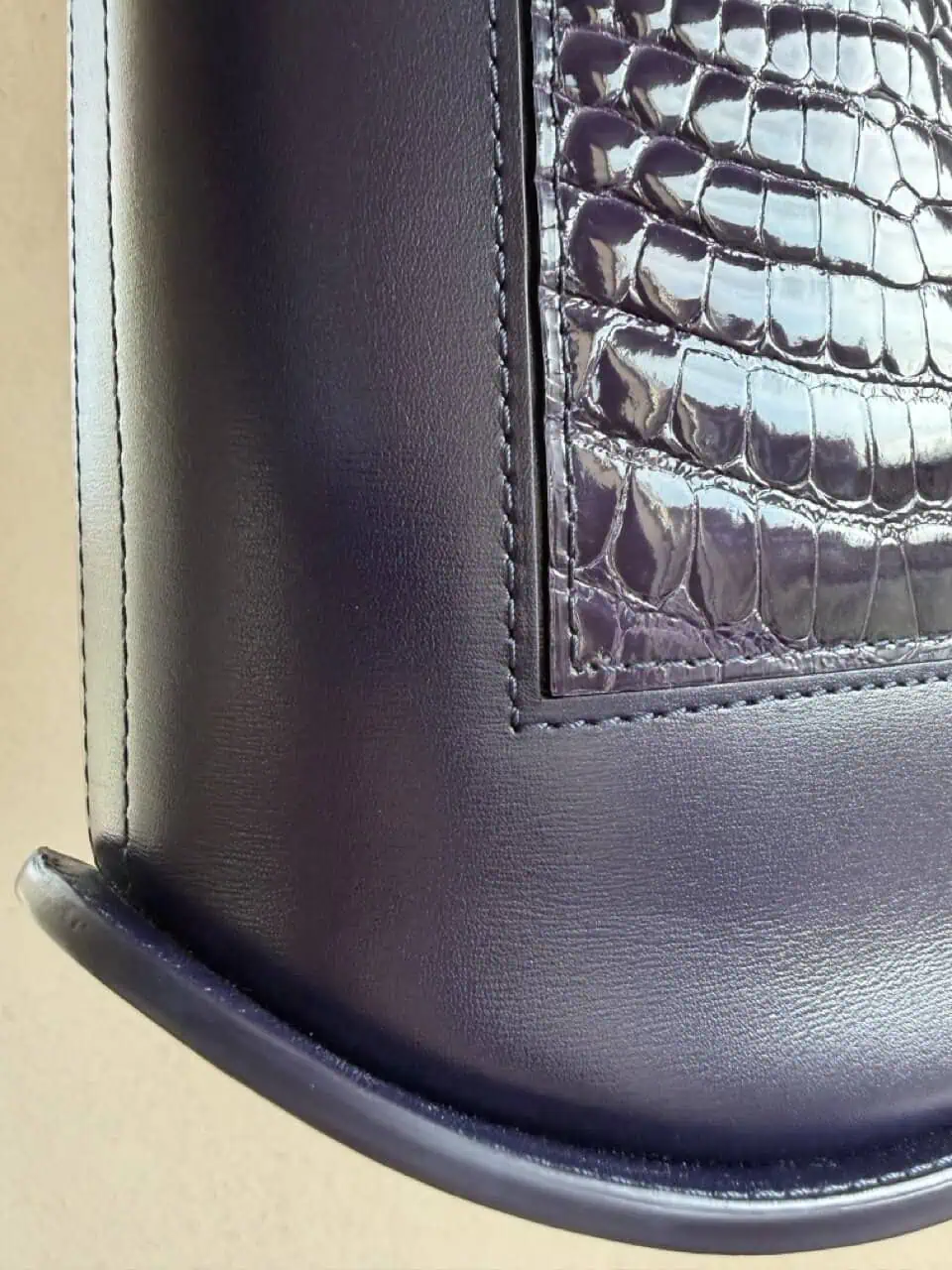 Le Pin Mini Bucket Indigo Crocodile + Schouderriem - Afbeelding 6