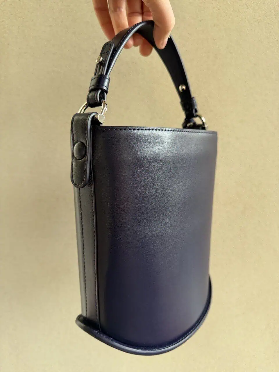 Le Pin Mini Bucket Indigo Crocodile + Schouderriem - Afbeelding 16