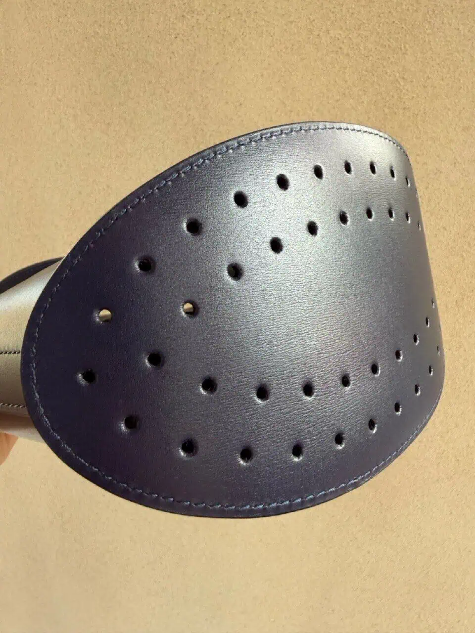 Le Pin Mini Bucket Indigo Crocodile + Schouderriem - Afbeelding 13