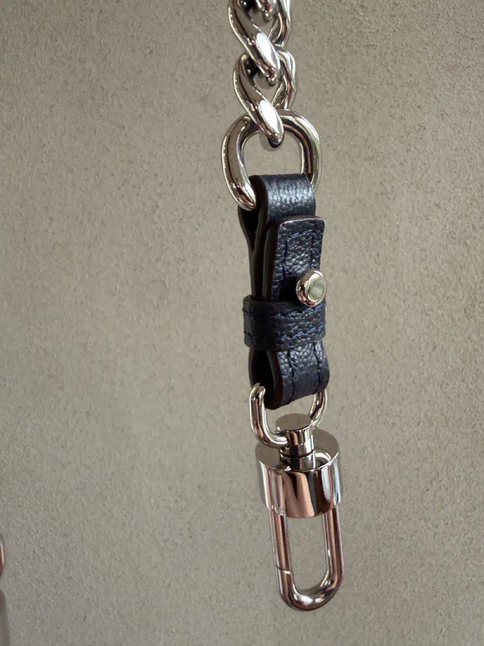 Le Pin Mini Bucket Indigo Crocodile + Schouderriem - Afbeelding 10