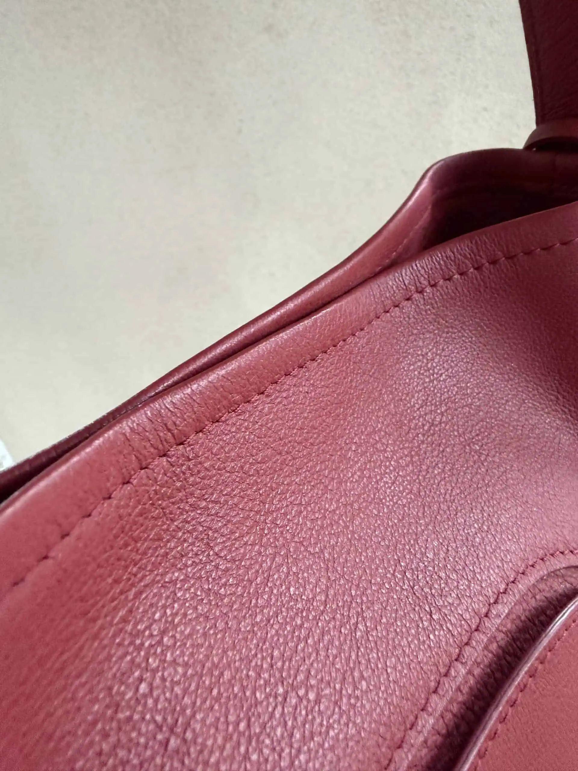 Le Pin Mini Rouge De Poudre - Afbeelding 11