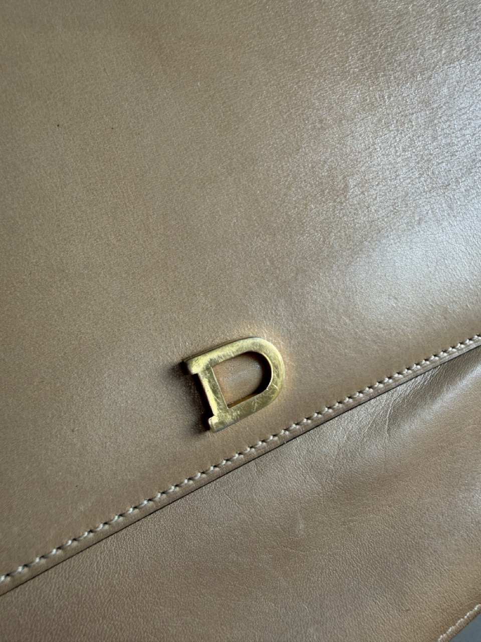 Veiling: Camel Clutch - Afbeelding 7