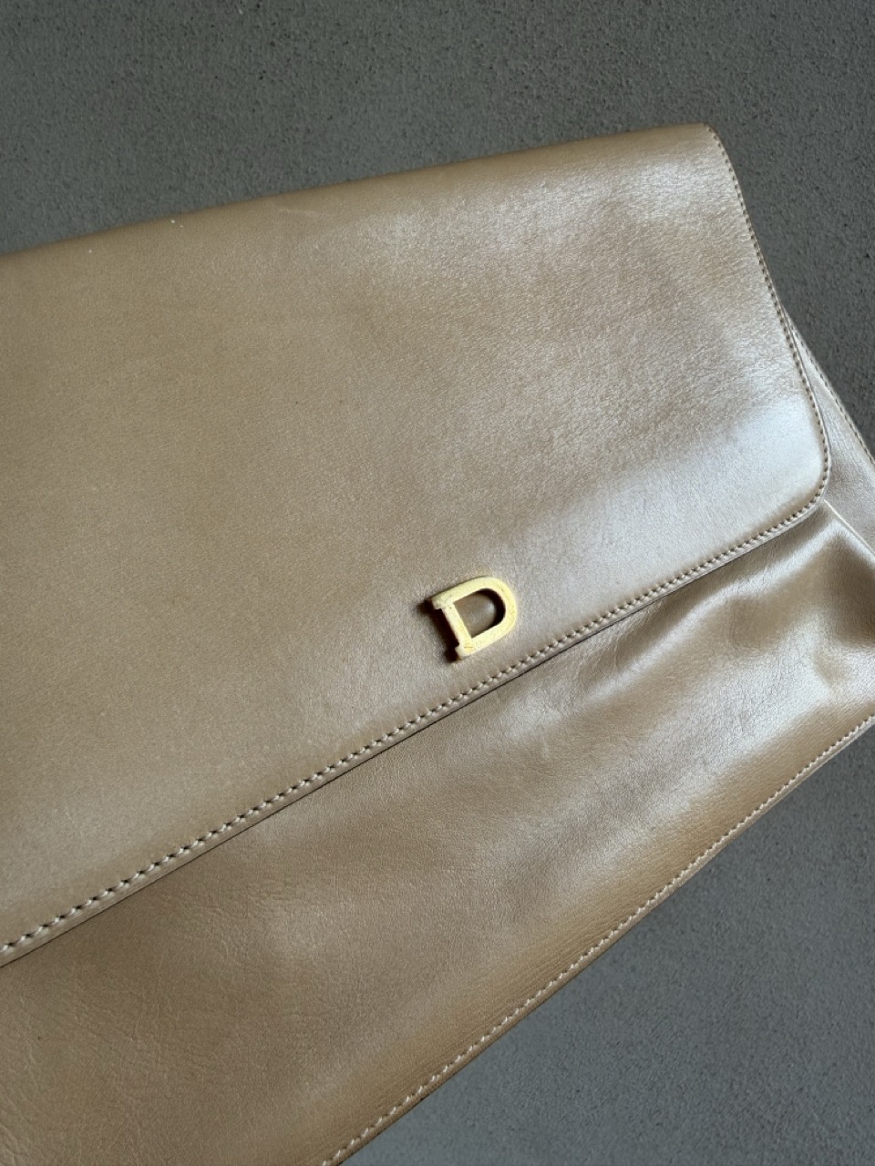 Veiling: Camel Clutch - Afbeelding 16