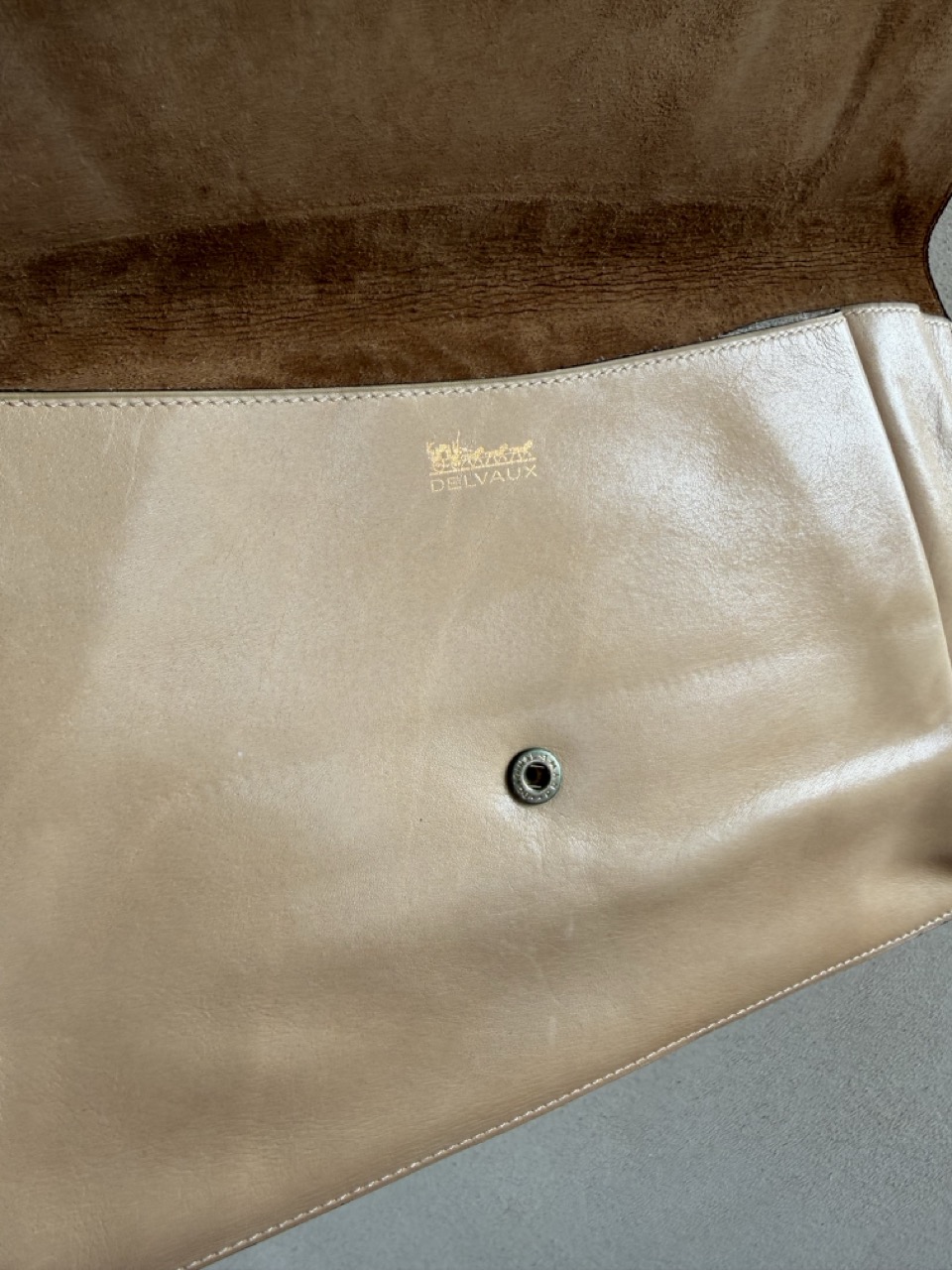 Veiling: Camel Clutch - Afbeelding 10