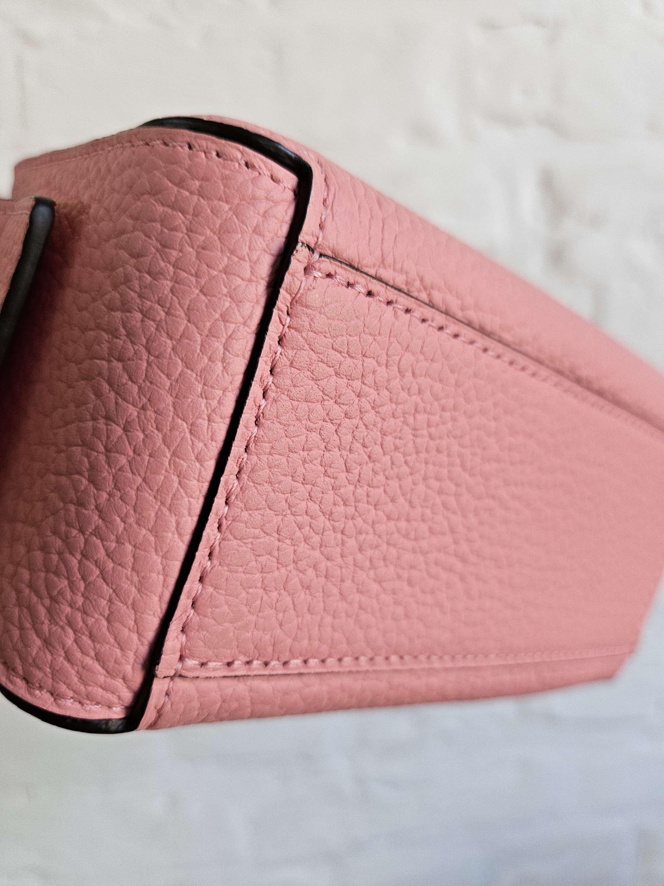 Cool Box Nano - taurillon soft calypso doré