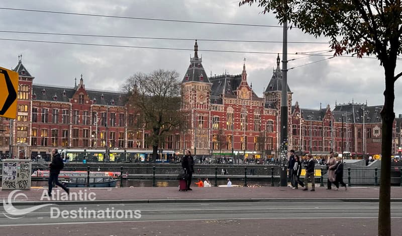 3 days in Amsterdam 0 Amsterdam Centraal train station