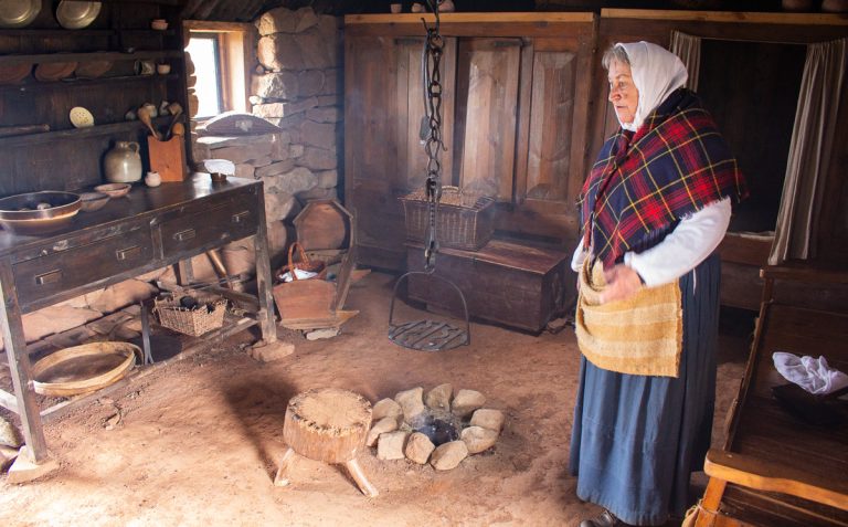 Cape Breton Tours Highland Village exhibit