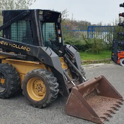 New Holland LX465 kompakt rakodó