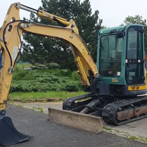 Yanmar Vio 50-U gumihevederes forgókotrógép