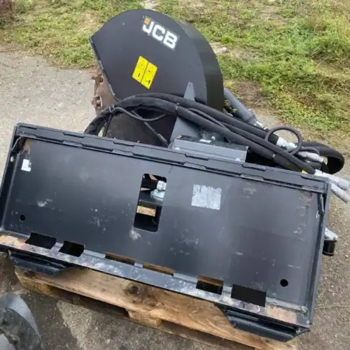 JCB tuskómaró adapter