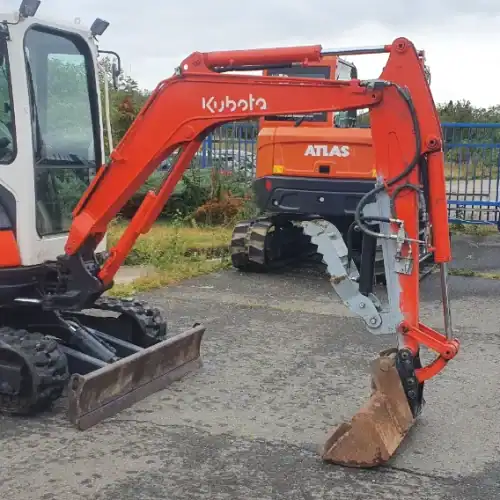 Kubota U25-3