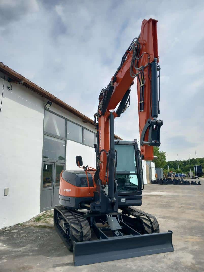Atlas AC 90UF 2PB gumihevederes-törhető Gémes midi forgókotró 3 év / 3000 óra garanciával AKCIÓS ÁR!! - Image 2
