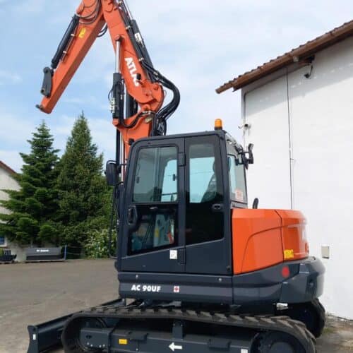 Atlas AC 90UF 2PB gumihevederes-törhető Gémes midi forgókotró 3 év / 3000 óra garanciával AKCIÓS ÁR!!