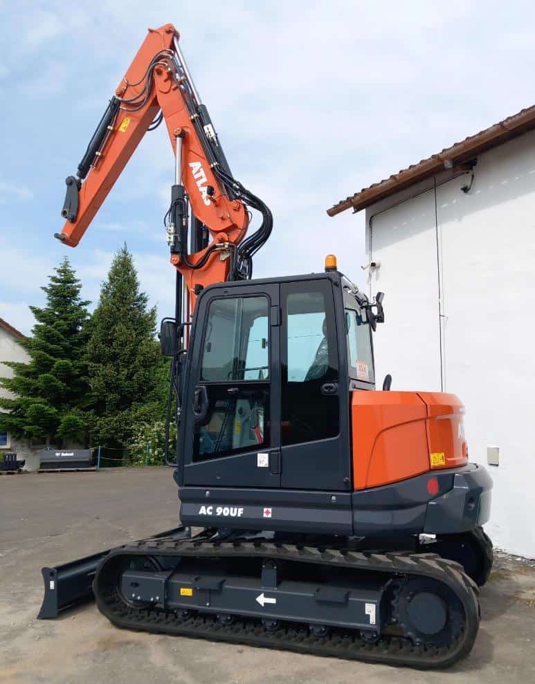 Atlas AC 90UF 2PB gumihevederes-törhető Gémes midi forgókotró 3 év / 3000 óra garanciával AKCIÓS ÁR!!