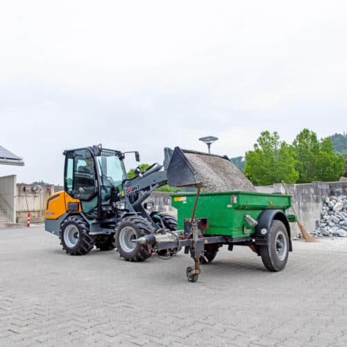 G2700 X-TRA HD derékcsuklós rakodógép