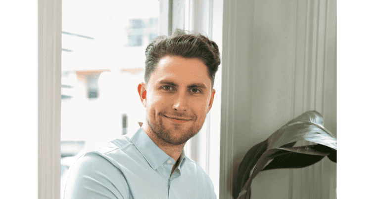 Atomic Show #328 – Matt Loszak, CEO Aalo