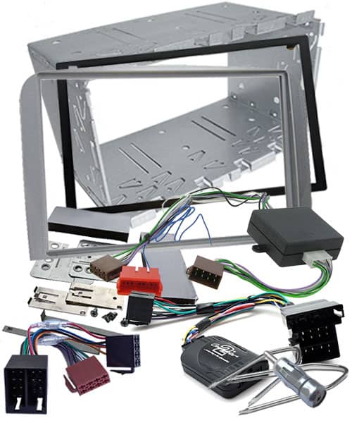 Einbauset für Autoradio mit Kabeln und Rahmen.