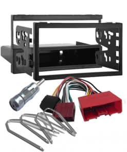 Achselrahmen für Autoradio mit Anschlusskabel und Befestigungsclips.